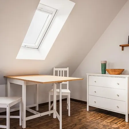 Apartment Ruhiges Mit Dachterrasse *